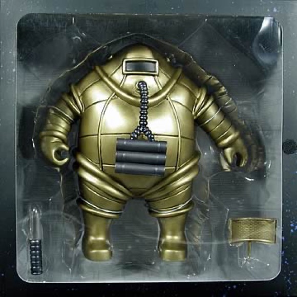 The Twilight Zone Invader Life-Size Figure (New)!! - Picture 2 of 14